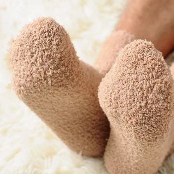 Oamenii Se Ingroase Șosete De Moda De Iarnă Caldă Coral Fleece Pufos De Culoare Solidă Somn De Sex Masculin Pat Șosete Calcetines
