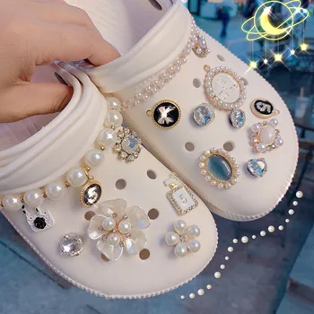 De Vânzare la cald 1 Set pentru Femei Sandale Nou Designer de Crocodil Farmece Piatră prețioasă Rece Kwaii Decoratiuni de Pantofi Perla Accesorii Metalice 2023 Noi